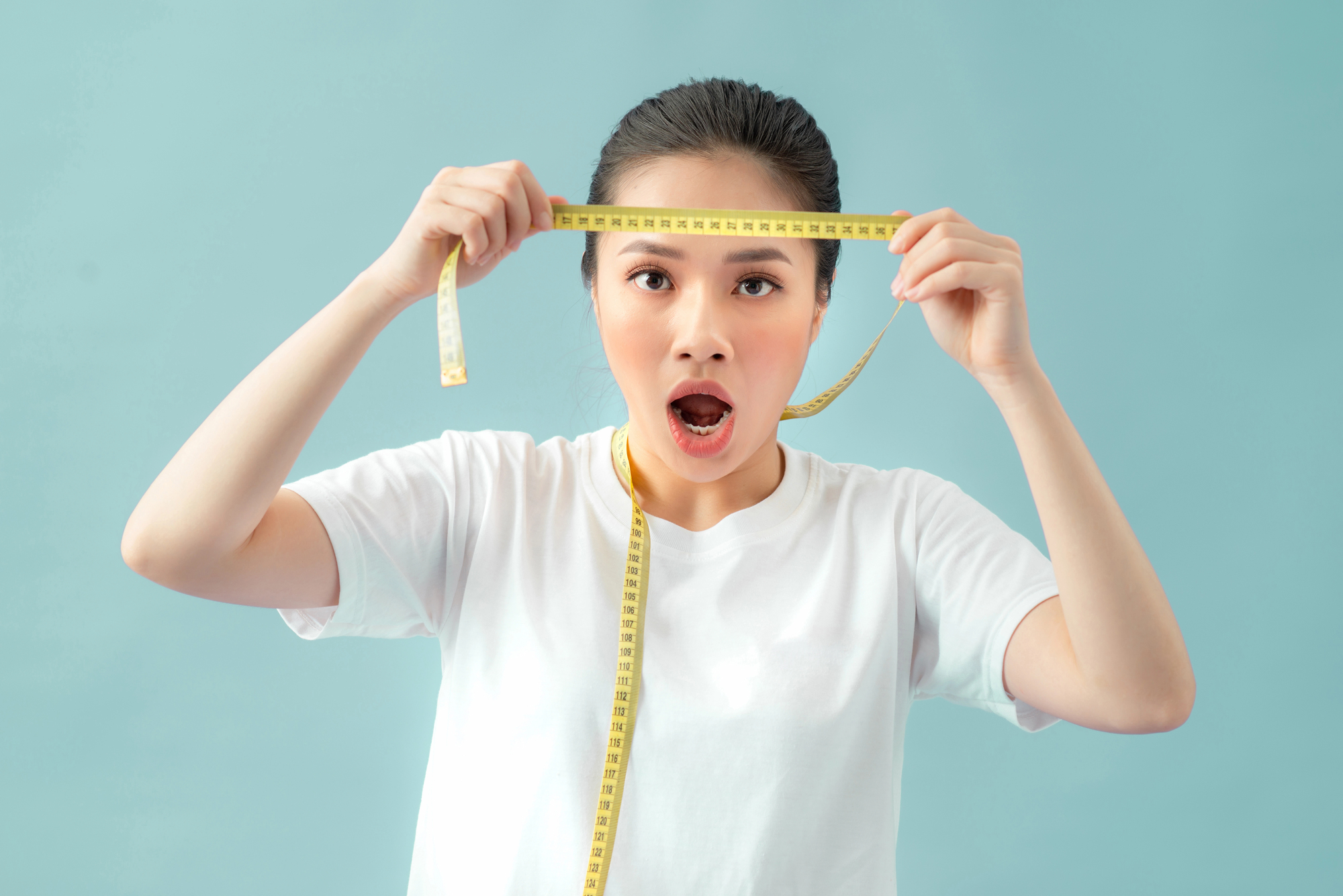 Empresas chinas pagan a empleados por adelgazar.