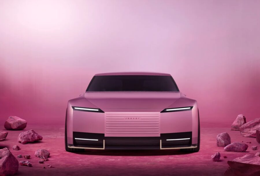 Jaguar lanza su primer vehículo eléctrico.